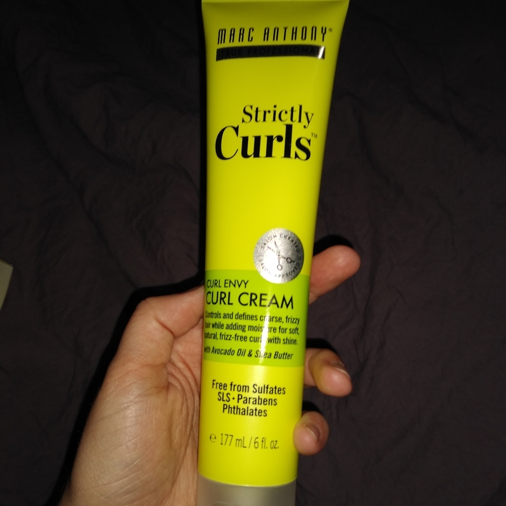 Marc Anthony curl cream